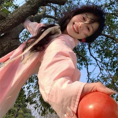 闹剧谜案